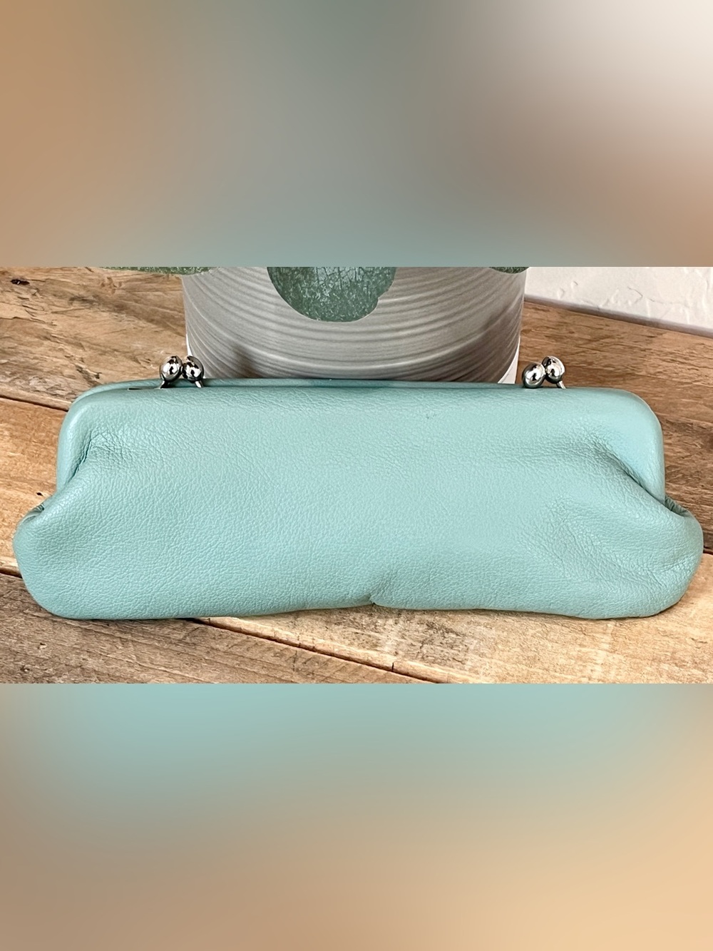 Fun & Basics Mint Green Soft Leather Kiss-Lock Frame Clutch Pouch Bag - Picture 2 of 5